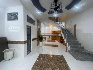 nhà khu vip quận 11 đường lê thị bạch cát, gần cư xá bình thới, sổ cất két, dt lớn 113m2