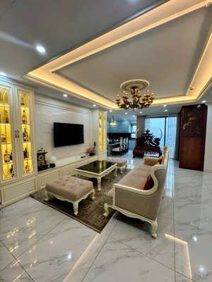chính chủ bán căn 4 ngủ tòa amber 154m2, nhà đẹp full nội thất, sẵn sổ đỏ giao dịch 