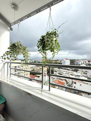 bán nhanh căn hộ 1222 toà oc2a mường thanh viễn triều nha trang. dt: 71m2 , giá : 4ty080