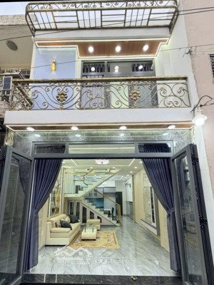 thu hồi vốn bán nhanh căn đường thạnh lộc 15-quận 12 giá 1tỷ690 58m2 tiện ích đầy đủ,sổ hồng riêng