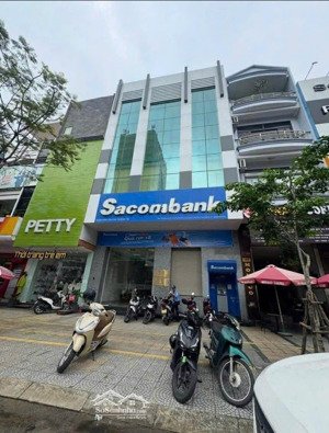 chính chủ gửi bán căn nhà nằm ngay khu kinh doanh sầm uất bậc nhất đà thành mt nguyễn văn linh