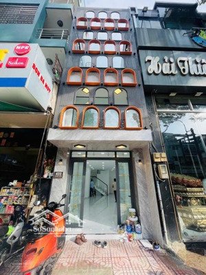 siêu vị trí mặt tiền kinh doanh q1. dt: 4.7x18m đường trần quang khải 4 tầng