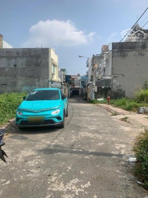 bán đất p. long trường quận 9, hẻm xe hơi, giá 4,4 tỷ/94m2 (5x19)