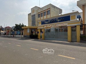 tiện cho con đi học nhà rộng 116m2 sát trường phạm văn chiêu, đường an phú đông 9, q12. hẻm 5m