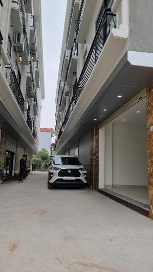 hơn 4tỷ sp phân lô mới zin - lô góc 48m2 ôtô tránh chạy vòng quanh ngủ trong nhà 2cái hoài đức hn