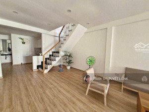 nhà đẹp 2 tầng, đường 24, bình trưng tây, - 4,4 tỷ (3,7x12,4m), 2pn, sổ hồng. lh: c.loan