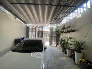 diện tích khủng xe hơi ngủ trong nhà, ngay trung tâm bình chiểu, tp. thủ đức