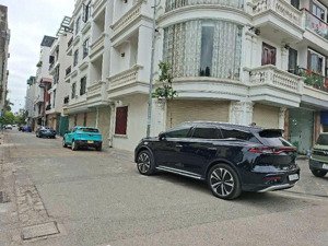 bán nhà đặng vũ hỷ. dt 90m2. mt 7.5m. hơn 2x tỷ