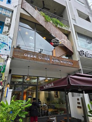 bán nhà hồ nghinh, sơn trà 200m2 ngang 10m. đoạn ngay trung tâm tài chính, 2 mặt tiền trước và sau