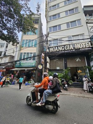 bán nhà riêng tại nhân hòa, 5 tỷ, vị trí cực đẹp, tiện ích, giá cực hiếm, nhà thoáng đủ công năng