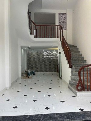 38m 5t.ỷ hữu hoà ô tô gần, ngõ thoáng giáp kim giang & hà đông
nhà dân xây chắc chắn,