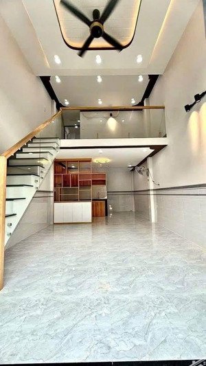 nhà 1 lửng - sổ hồng riêng - hẻm oto - gần tên lửa - giá 1 tỷ 7 tl