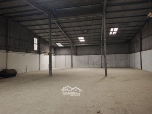 cho thuê kho xưởng 430m2 mới đẹp đường xe công 40f