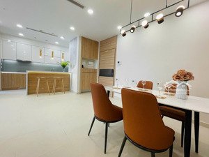 hot hot!!! chủ nhà gửi e cho thuê căn 2pn đủ đồ goldmark city hồ tùng mậu chỉ 13 tr , rẻ nhất tòa