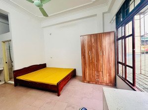 cho thuê phòng tại đông tác kim liên nhà ngay trung tâm đầy đủ tiện nghi khép kin ở luôn giá 3.5tr