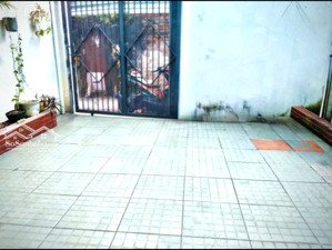 bán gấp nhà 2 tầng lê văn chí thủ đức, 74m², sát hẻm xe hơi, 3pn, giá tốt chỉ 4.75 tỷ