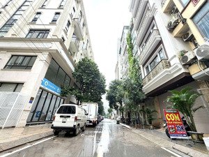 nhà đẹp đón tết, 55m2, 6tầng, thang máy, giá 13x tỷ, ngay ngã tư vạn phúc, hà đông, gara 2 ôtô 7chỗ