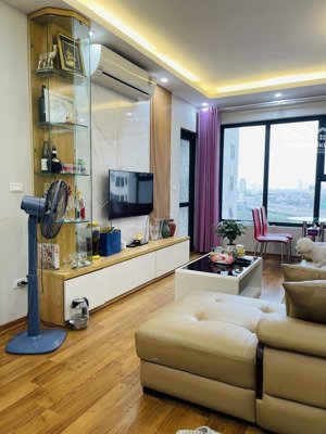 bán căn hộ green stars 234 phạm văn đồng 2pn 60m², sổ đỏ, 6 tỷ