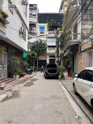 Bán nhà Kim Đồng, Hoàng Mai, Phân lô, Gara ô tô, 7T TM, Kinh doanh, 36m2, 17.5 tỷ(CTL)