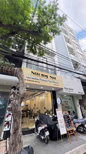 bán nhà 6 tầng - dt: 102m2 mặt tiền đường hồng bàng - tttp nha trang. có thang máy