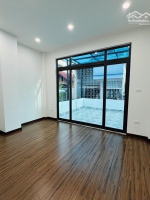 bán nhà hoàng văn thái 45m ,5 tầng ô tô 7 chỗ vào nhà, ngõ thông tứ phía