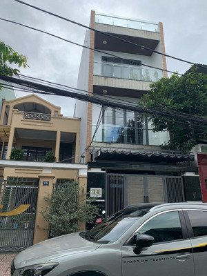 nhà mặt tiền 4 tầng - chuẩn sống xanh - đường bắc đẩu - gần biển nguyễn tất thành - hải châu.