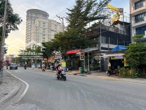 ngộp - 6x32m, trệt, 2 lầu thu nhập 50tr/th mtkd hoàng quốc việt giá 20 tỷ