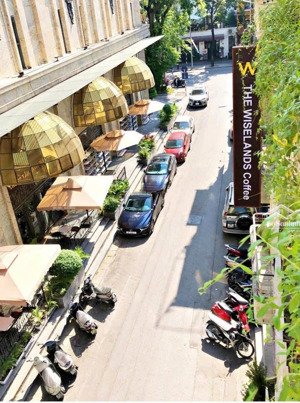 linhhk cho thuê biệt thự phố hạ hồi 180m, 4 tầng, mt 11m, giá 200 triệu/tháng