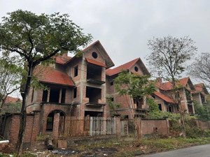 khoảng 5x tr/m2 bt cực đẹp đường to trục chính 350m2, vị trí đắc địa kđt quang minh - ml - hn