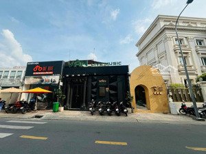 cho thuê nhà - 49c tú xương, quận 3 - 8x25m (trống suốt)