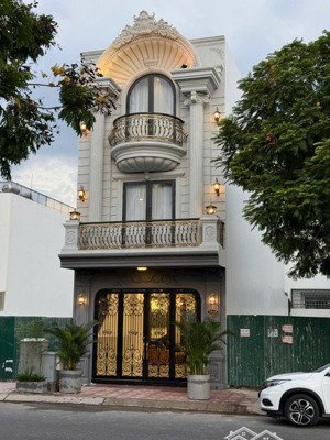 hạ giá 300tr nhà 3 tầng đẹp có thang máy đường số 13 kđt hà quang 2