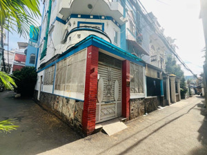 ngay ngã tư hàng xanh | bạch đằng 4 tầng 77m | hẻm xe hơi | chỉ 9.6t tl