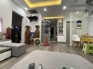 tôi chuyển nhượng một số căn hộ tại kđt nghĩa đô, đường hoàng quốc việt diện tích 45-70m2 có sổ đỏ