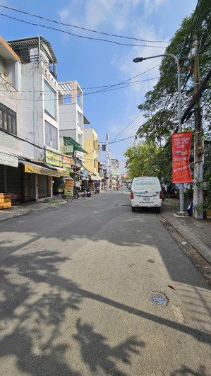 bán nhà mặt tiền kinh doanh xóm chiếu q4 ngang 3.5 dài 21 nở 4m đúc 4 tấm