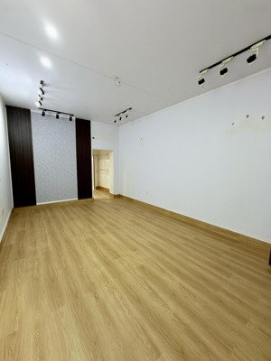 chính chủ cho thuê nhà tại trung tâm hải phòng - phù hợp để ở và cho thuê kinh doanh shop - 7,5tr