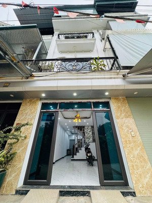 chỉ 4.6 tỷ sau kđt đại thanh cầu tó,34m 5t,ngang như căn chung cư