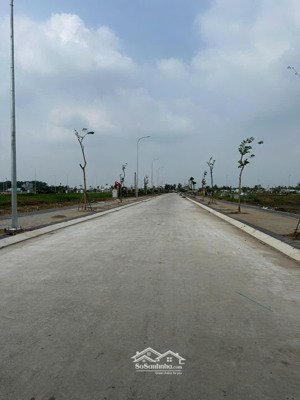 sổ riêng từng nền, pháp lý minh bạch, thanh khoản tốt, dễ sang nhượng. vị trí thuận lợi khai thác