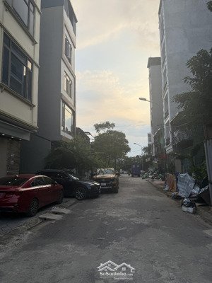 cần bán lô đất dịch vụ chia lô đồng đế 50m2, giá 8.6 tỉ