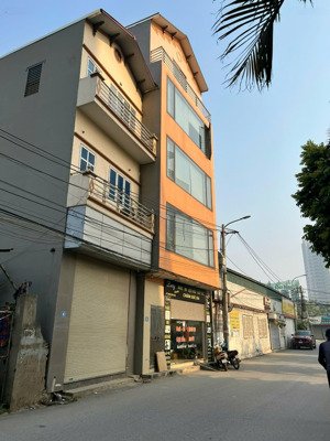 chính chủ cho thuê nhà 3 tầng, 41m² , mt 4,1m , trước cc tân việt, hoài đức chỉ 6tr/ tháng