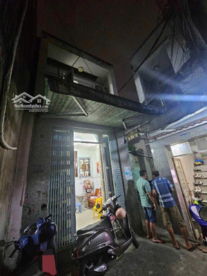 bán nhà hẽm tại hậu giang, giá hot 2,5 tỷ, 23m2, 2pn, 2wc, quận 6, hcm