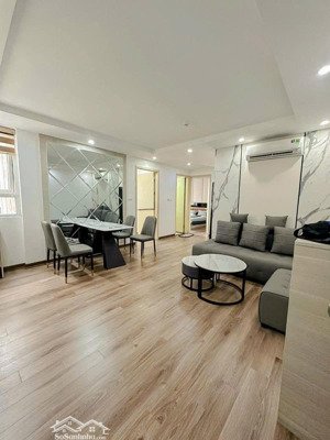 bán căn chung cư ct13a mặt phố võ chí công, tây hồ 70 m2, 2 phòng ngủ, 2 vs full nội thất