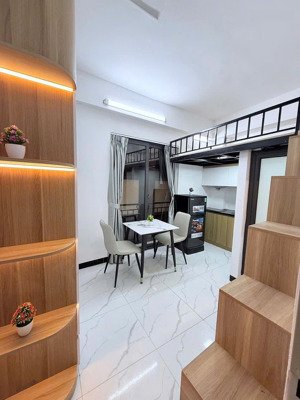 tòa mới tinh ngõ 394 mỹ đình , rộng 22m2 . đầy đủ nội thất, ban công thoáng mát