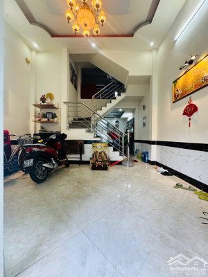 ngang khủng 5m nhuyễn duy cung, p12, gv, với 5 tầng 4 pn, giá chỉ 5 tỷ 950 , xe hơi ngay nhà