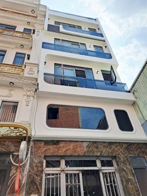 nhà đẹp chỉ còn một căn khu vip nhà lầu đồng bộ hương lộ 2 nội thất đầy đủ giá 7.5 tỷ