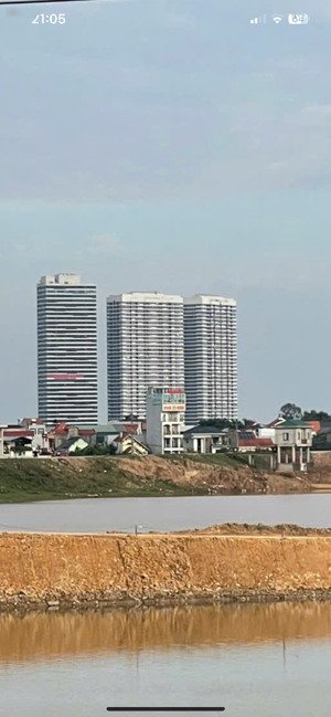 cc gần bán 40 m thôn hải bối xã vinh thanh đa-hn vị trí đẹp lô đất víp giá 3 tỷ 9