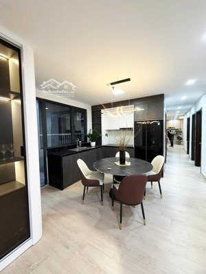 chính chủ cần gửi bán căn 3n2vs toà flc 36 phạm hùng ,nhà ful nội thất đẹp, giá tốt.lh:0986270564