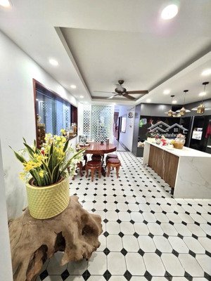 (víp giảm) mặt tiền xe tải - trần quốc tuấn (p1 gv)- biệt thự 4 tầng - 160m2 - chỉ 16,7 tỷ.