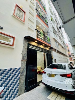 nhà mới tinh 4 tầng đúc bùi văn thêm, phường 9, phú nhuận, nhỉnh 7 tỷ vào ở ngay đón tết