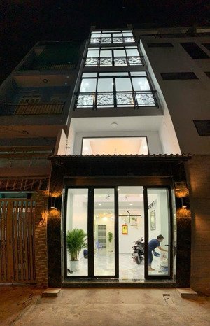 giá 8.8 tỷ mua có nhà 5 tầng 7pn đường trịnh đình trọng, hẻm ô tô 7m thông, vừa ở vừa cho thuê