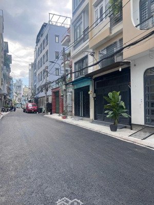 rất ngon hxh 4,5m x 17,5m đồng đen 4 tầng, gara oto, chủ ở lâu năm, dân trí giá 11.8 tỷ